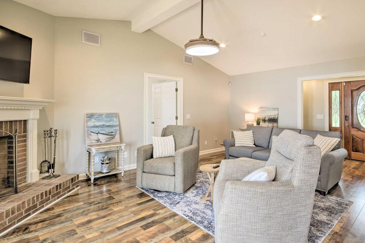 Gilbert Lakefront Retreat With Private Dock! Hollywood Point Extérieur photo