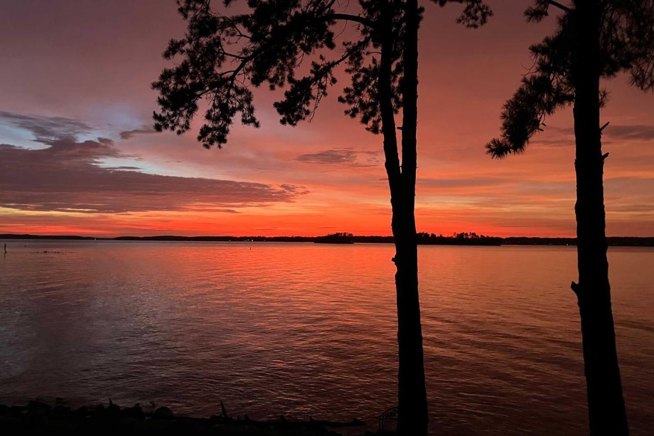 Gilbert Lakefront Retreat With Private Dock! Hollywood Point Extérieur photo
